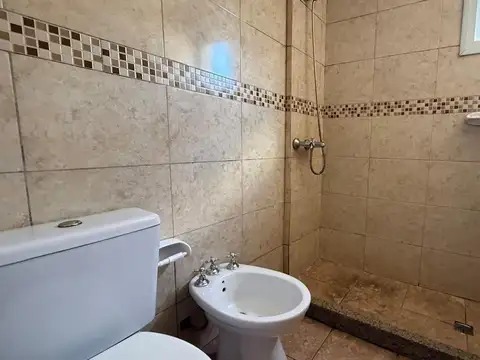 Departamento en Alquiler en Refinerías, $ 450.000