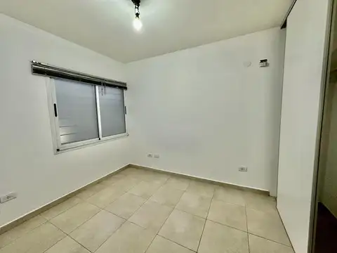Departamento en Alquiler en Refinerias, $ 470.000