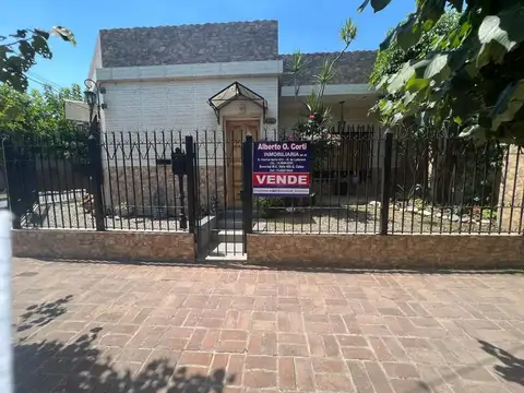 CASA EXCELENTE ESTADO