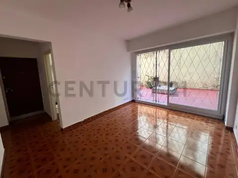 VENTA DEPTO 2 AMBIENTES CON 2 PATIOS LATERALES EN PALERMO