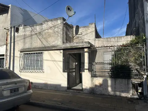 CASA CAUTRO AMBIENTES A RECICLAR S7LOTE PROPIO