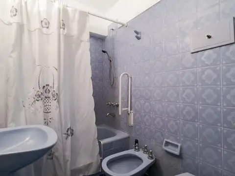 Departamento 4 ambientes con 3 baños
