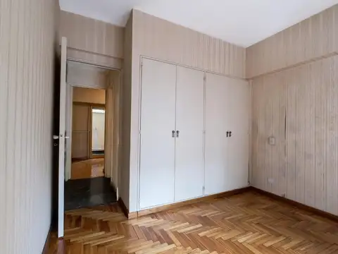 Departamento en Venta en Villa del Parque, USD 185.000
