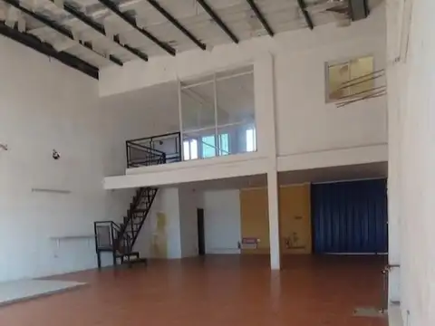 EXCELENTE LOCAL COMERCIAL SOBRE AVENIDA CABO DE HORNOS