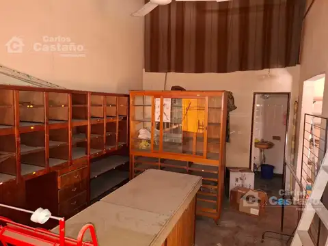 Local comercial 53m2 2 baños. Muy bueno
