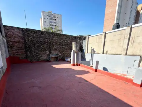 Casa de dos dormitorios con cochera