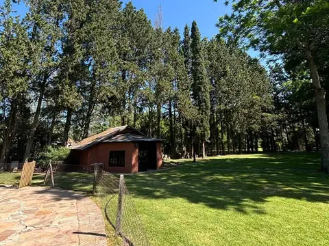 VENTA QUINTA, PILETA, QUINCHO BARRIO EL REMANSO.