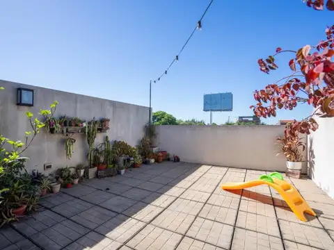 Depto Tipo Casa en Venta de 2 ambientes