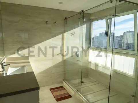 Departamento en Alquiler con 2 cocheras