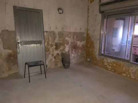 Depto Tipo Casa 4 ambientes con 1 baño