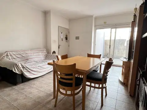 Depto Tipo Casa 3 ambientes con 1 baño