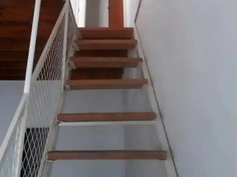 14 E/ 32 Y 33: VENTA EN BLOCK DE 8 DEPTOS, 1 LOCAL Y 6 COCHERAS