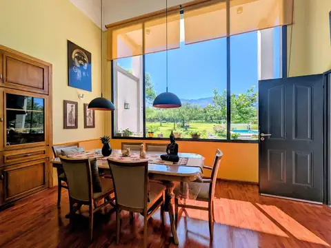 Se vende Imponente Casa en Villa de las Rosas, Traslasierra, Cordoba