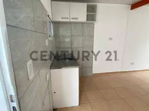 71  e/121 y 122 14100, Piso 0