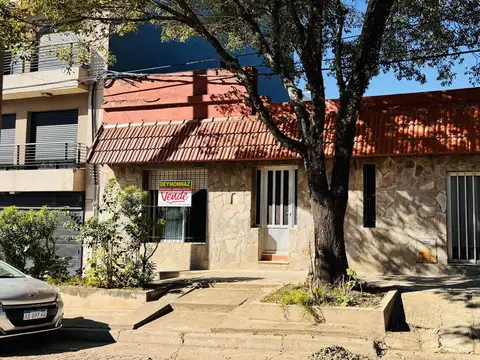 Bolivar entre Sarmiento y Balcarce