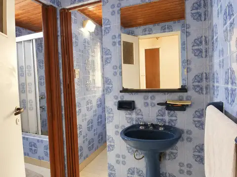 Chalet 6 amb, en Impecable estado, jardín, Parrilla, Pileta