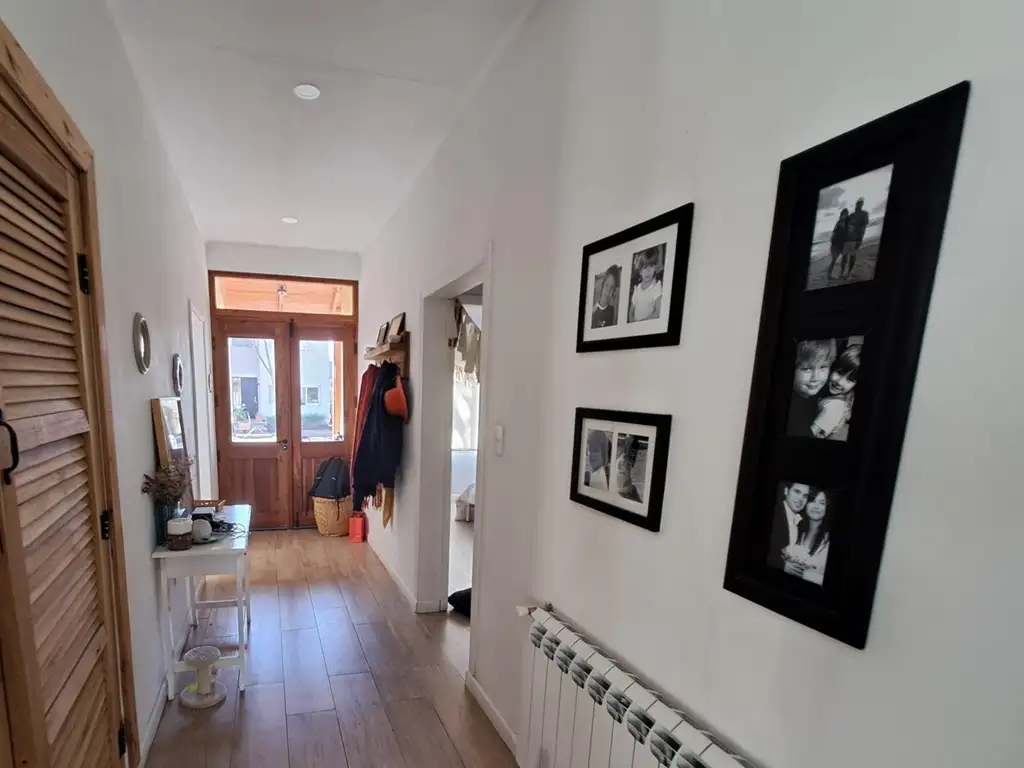 Casa en Venta - 3 dormitorios - USD 325.000