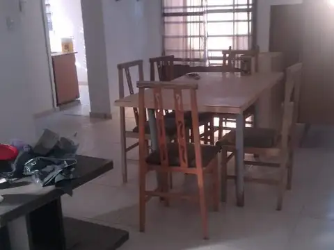 Casa 2 ambientes con 1 baño