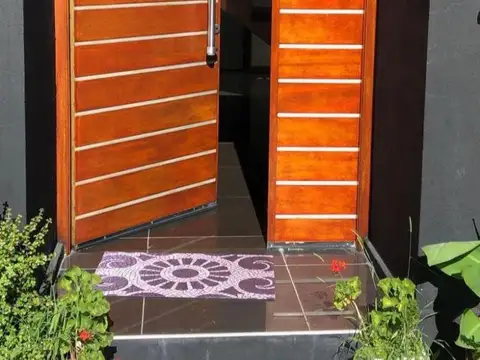 Casa en Alquiler en Haras Santa Maria, USD 1.700