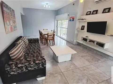Casa en Alquiler en Francisco Alvarez, USD 1.350