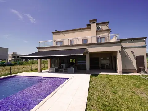 Casa en Venta de 4 dormitorios