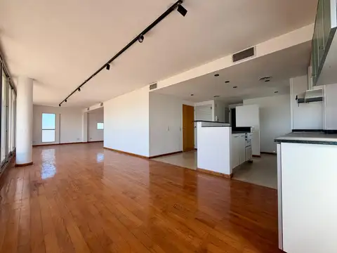 Departamento en Venta de 4 dormitorios