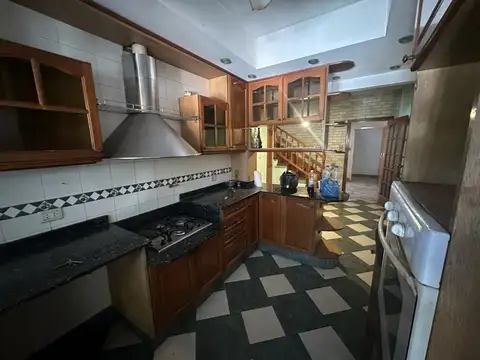 Depto Tipo Casa 4 ambientes con 2 baños