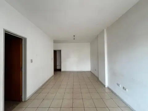 Departamento en Alquiler en Santos Lugares, $ 450.000