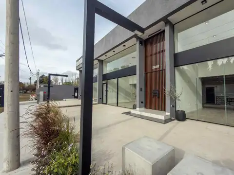 Local en Venta en Manuel B Gonnet, USD 220.000