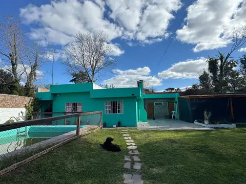 Casa 3 ambientes con 1 baño