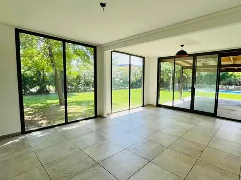 Casa en Alquiler al Sur