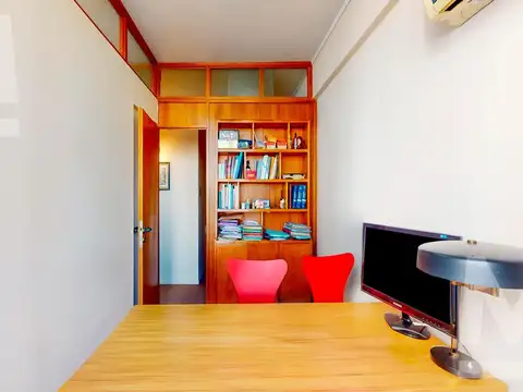 Avenida 13 e/ 46 y 47 N°723 al 700