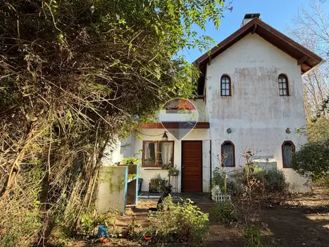 VENTA CASA CINCO AMBIENTES EN MAR AZUL