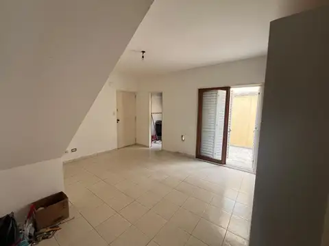 VENTA DPTO 2 AMB. EN PB C/PATIO VILLA URQUIZA