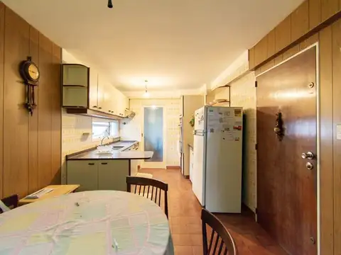 Departamento 4 ambientes con 2 baños