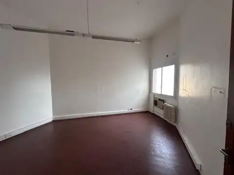 Oficina en Venta al Este