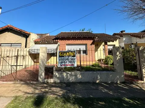 Casa - Venta - Argentina, Malvinas Argentinas - Medrano 1082