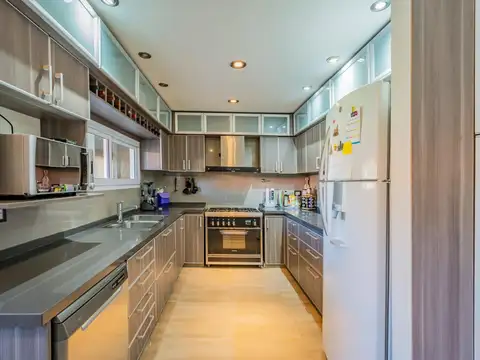 Casa en Venta en Carapachay, USD 495.000
