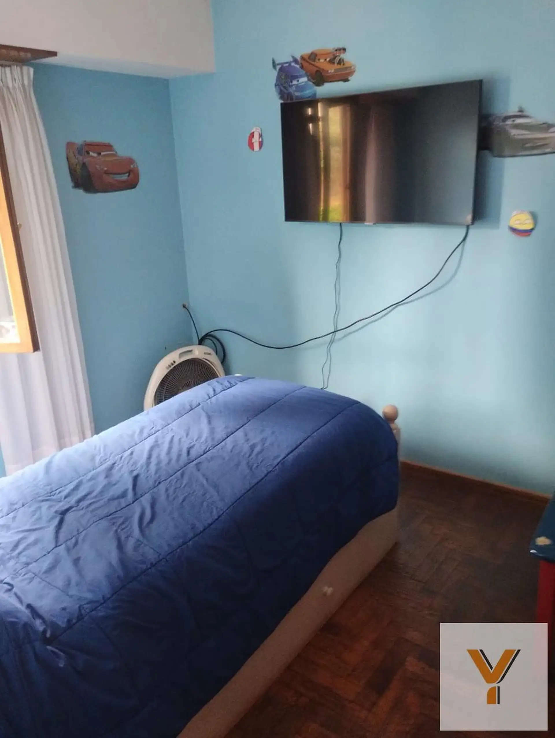 Casa en venta - 3 Dormitorios 2 Baños - Cocheras - 270Mts2