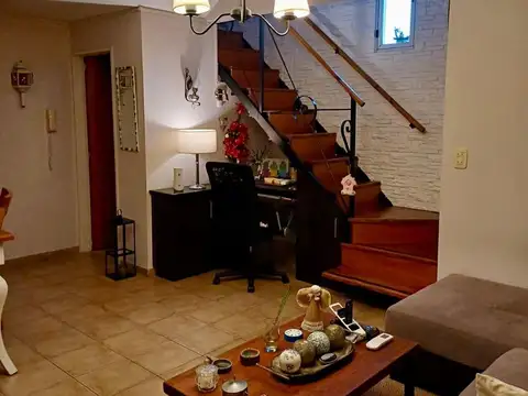 Depto Tipo Casa en Venta en Ramos Mejia, USD 128.000