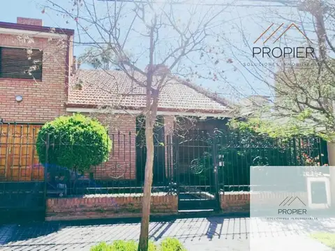 Casa 5 ambientes con 3 baños