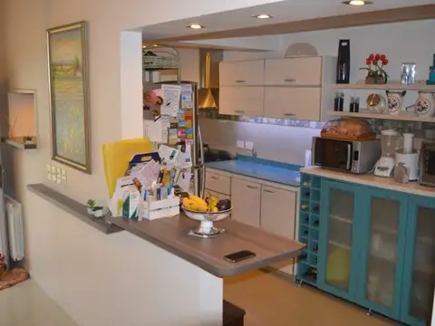 Ituzaingo Chalet De 6 Ambientes De Categoría