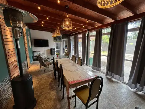 Casa 5 ambientes con 1 baño