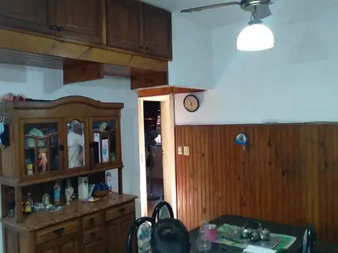 Casa 3 ambientes con 1 baño