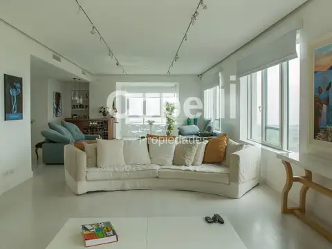 Departamento en Venta con 4 cocheras