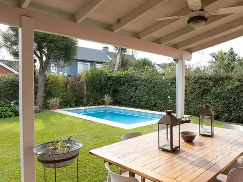 Casa en venta en Los Alamos lote central