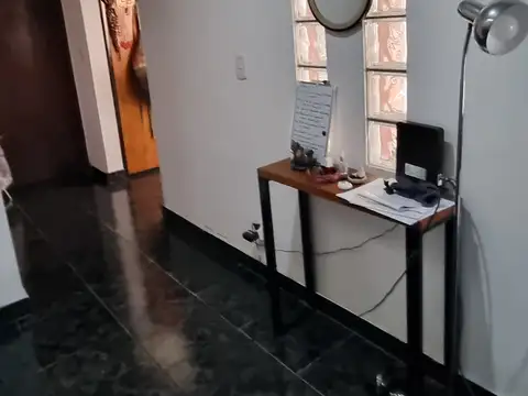 Hermosa casa en calle cerrada