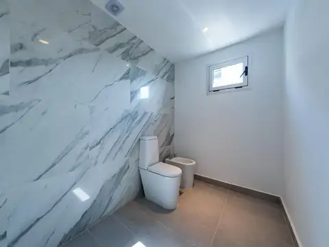 VENTA DEPARTAMENTO - COMPLEJO SUMMUM - JARDIN CLARET