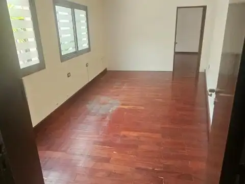 OFICINA 60mts2 EXCELENTE UBICACIÓN B° JARDIN