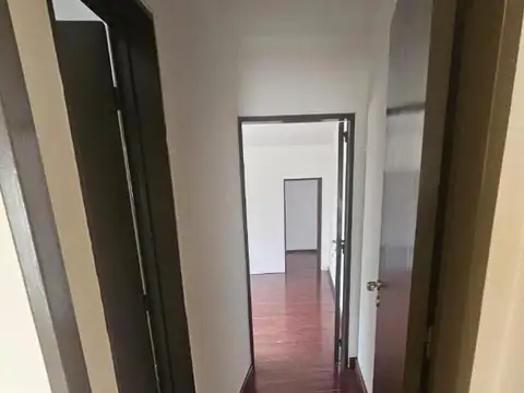 OFICINA 60mts2 EXCELENTE UBICACIÓN B° JARDIN